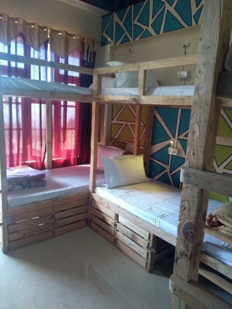 Hostel La Vaca India Mcleodganj McLeod Ganj Zewnętrze zdjęcie
