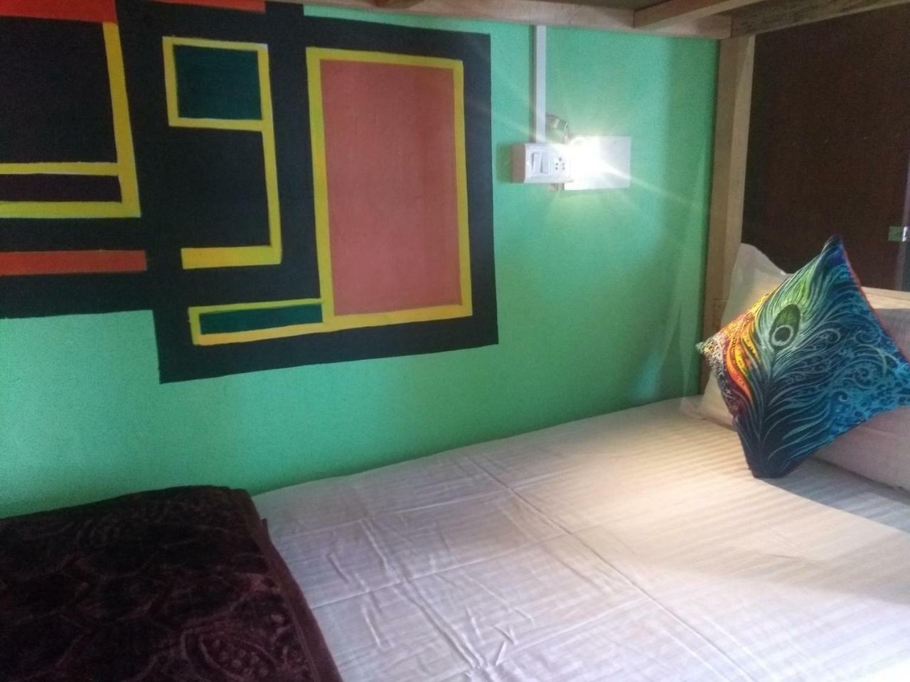 Hostel La Vaca India Mcleodganj McLeod Ganj Zewnętrze zdjęcie